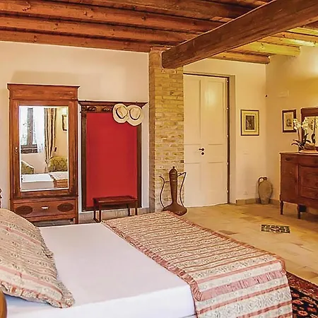 Pet Friendly In With Wifi Chiaramonte Gulfi