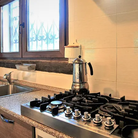 Holiday home Pet Friendly In With Wifi Chiaramonte Gulfi